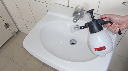 SOLO 418 One-Hand Pressure Sprayer, 1-Liter, Ergonomic Grip for Gardening, Fertilizing, Cleaning & General Use Spraying