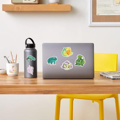 200 Pieces Reptile Stickers Frog Lizard Gecko Snake Stickers for Laptop, Guitar, Motorcycle, Bike, Skateboard, Luggage