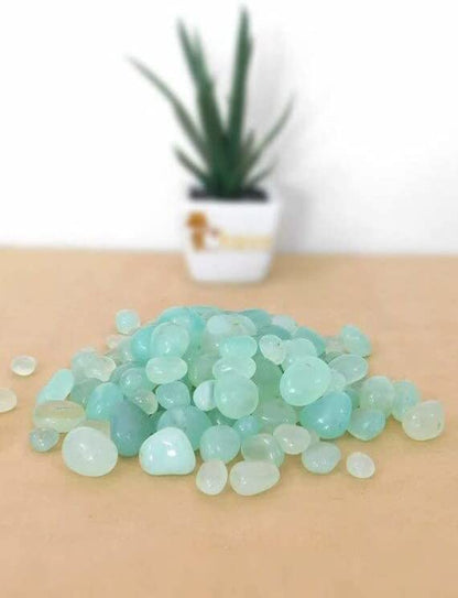 Royal Sapphire Green River Rocks, Garden Rocks, Outdoor Decorative Stones, Natural Gravel, for Aquariums, Landscaping, Vase Fillers, Tillandsia, Cactus Pot, Terrarium Rocks, 4.5 lb (72 oz)