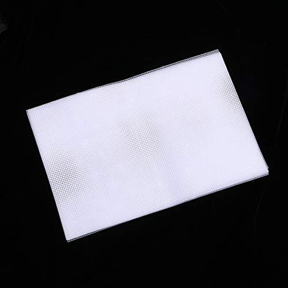 5PCS Plastic Fish Plastic Canvas Aquarium décor Tank dividers Black mesh Grid Reptile Terrarium Fish Tank Divider 5 Gallon frag Rack Betta Crawl White Crafts