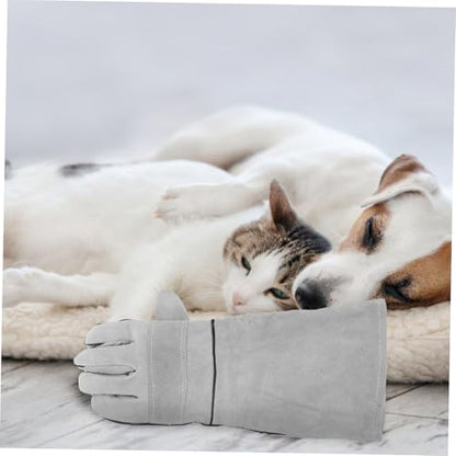 HANABASS 1 Pair Pet Protective Gloves Enhanced Grip for Dogs Cats and Reptiles Heat Resistant for Grooming and Feeding Easy Maintenance for Use