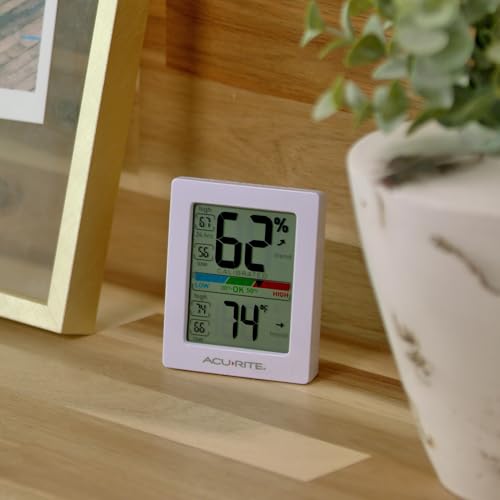 AcuRite Humidity Meter Hygrometer and Indoor Thermometer, Hygrometer - size: 3 x 2.5 Inches