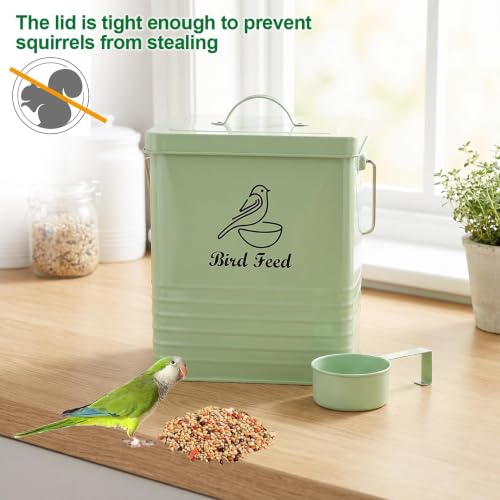Bird Seed Storage Container Airtight,7LB Bird Food Container with Scoop/Handle,Portable Bird Seed Containers Storage For Outdoor or Indoor
