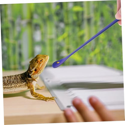 POPETPOP 2pcs Versatile Reptile Feeding Spoon Small Reptile Water Food Feeder Lizard Scoop Food Pet Scoop