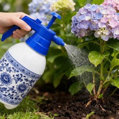 2L Handheld Garden Pump Sprayer 0.5 Gallon Water Mist Spray Bottle for Plants with Adjustable Brass Nozzle Orange (2L Blue) - color: 2L Blue