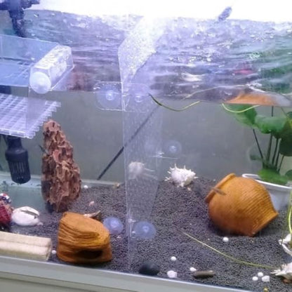 Acrylic Aquarium Divider, Fighting Fish Hatching Isolation Plate Cuttable Aquarium Accessories with Suction Cup Fish Breeding Case Divider(20x20cm)