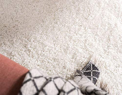 Unique Loom Solid Shag Collection Area Rug (2' 2" x 3' 1" Rectangle Snow White) - color: Snow White, size: 2'2" x 3'1" (Rectangular)