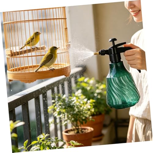 Handheld Bird Sprayer Bottle 2l Refillable Fine Mist Mister for Parrot Bathing and Cage Cleaning Portable Multi-Purpose Hand Pump Bird Shower Mister