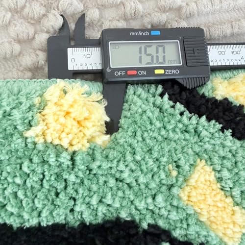 Snake Rug Tufted Cute Bedroom Rug Small Black Bathroom Rugs Novelty Animal Accent Carpet for Dorm Reptile Decor (24X22 inch)
