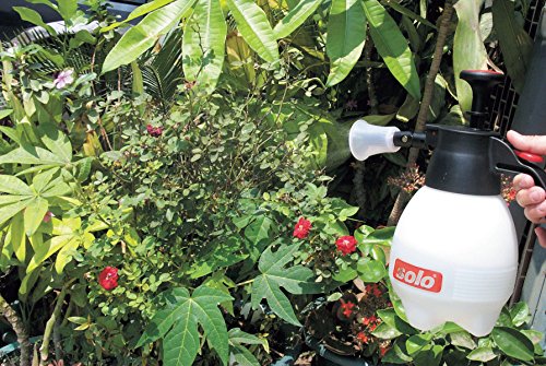 SOLO 418 One-Hand Pressure Sprayer, 1-Liter, Ergonomic Grip for Gardening, Fertilizing, Cleaning & General Use Spraying