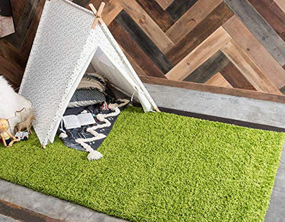 Unique Loom Solid Shag Collection Area Rug (3' 3" x 5' 3" Rectangle, Grass Green) - color: Grass Green, size: 3'3" x 5'3" (Rectangular)