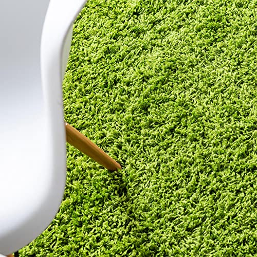 Unique Loom Solid Shag Collection Area Rug (2' 6" x 13' 1" Runner, Grass Green) - color: Grass Green, size: 2'6" x 13'1" (Runner)